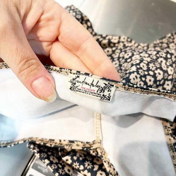 Free People Talk Back Square Neck Floral Halter Bodysuit Tank Top Black Medium - Picture 3 of 8